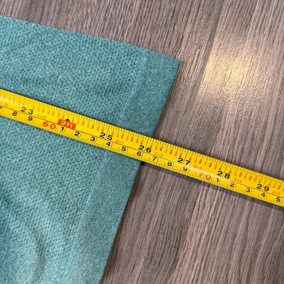 Lululemon Men's Metal Vent Tech Short Sleeve V - Dark Green - Picture 7 of 7